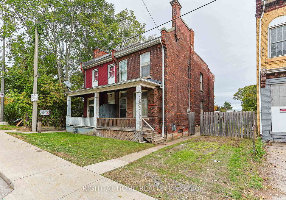 318-john-street-n-hamilton-ontario-x12469423