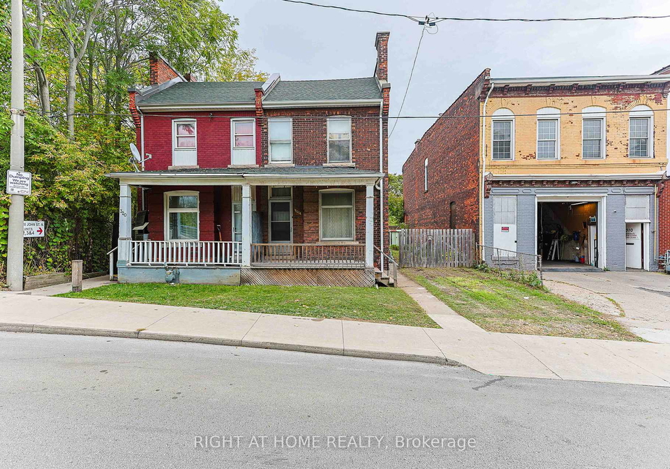 318-john-street-n-hamilton-ontario-x12469423