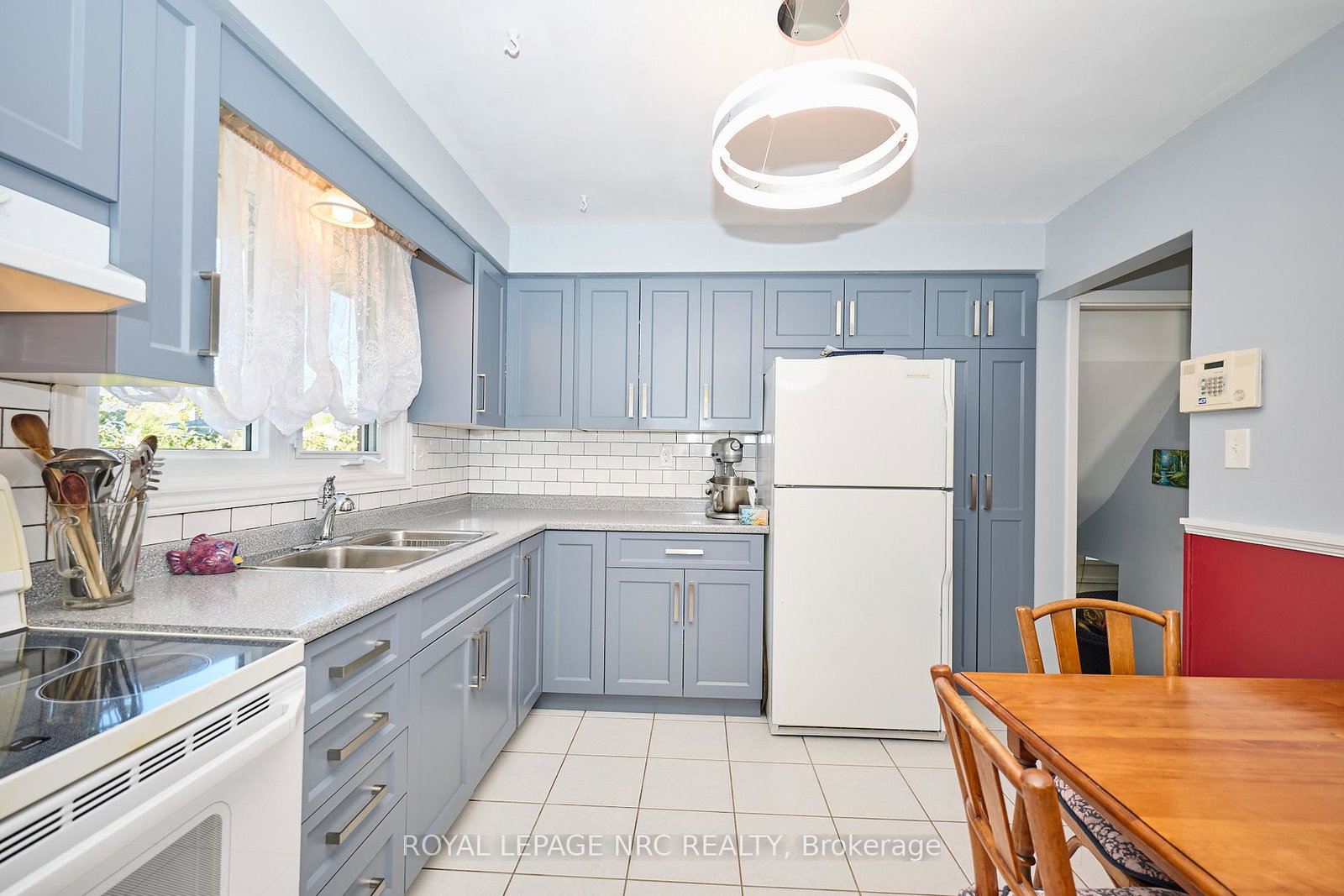 73-roehampton-avenue-st-catharines-ontario-x12469466
