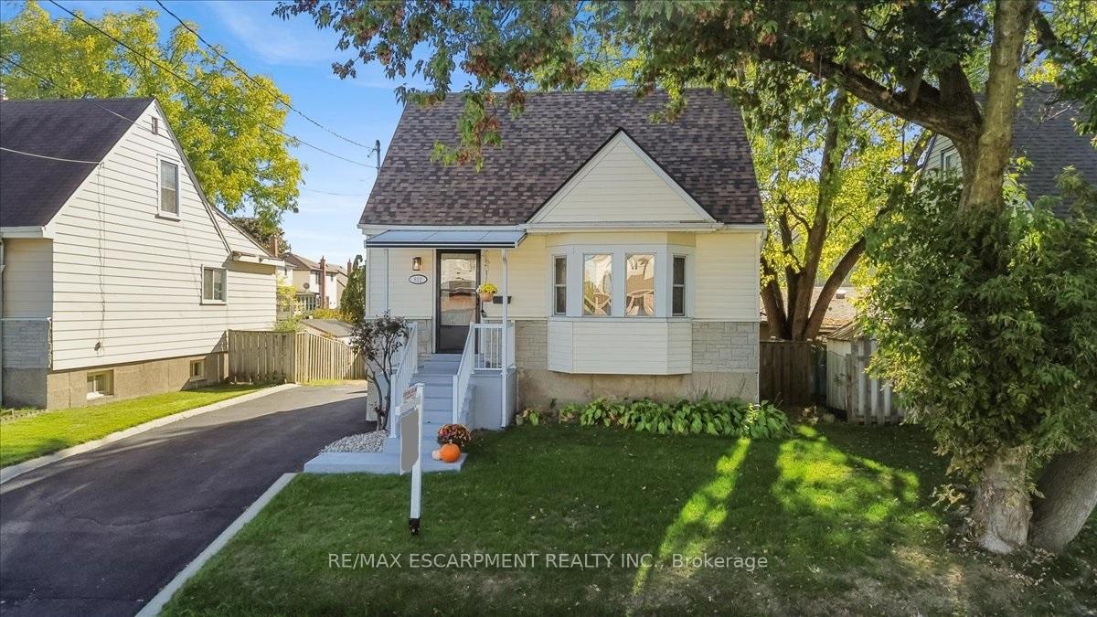 832-queensdale-avenue-hamilton-ontario-x12469708