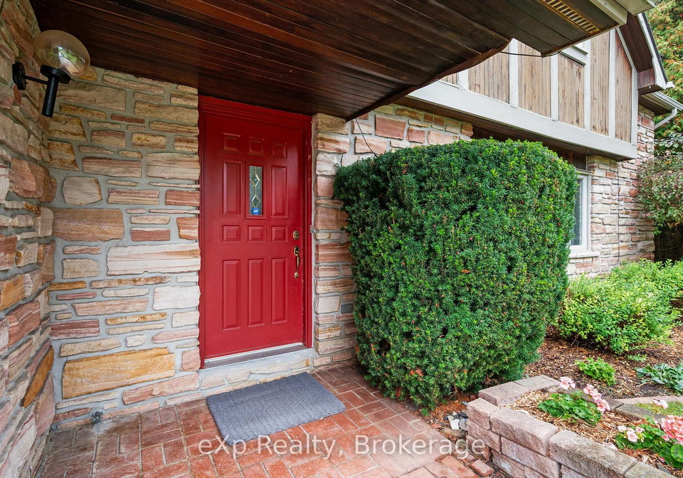 32-glenholme-drive-guelph-ontario-x12469790