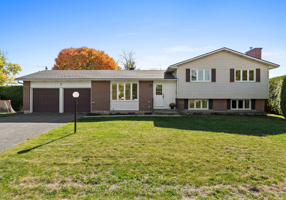 7-middlewood-court-ottawa-ontario-x12469840
