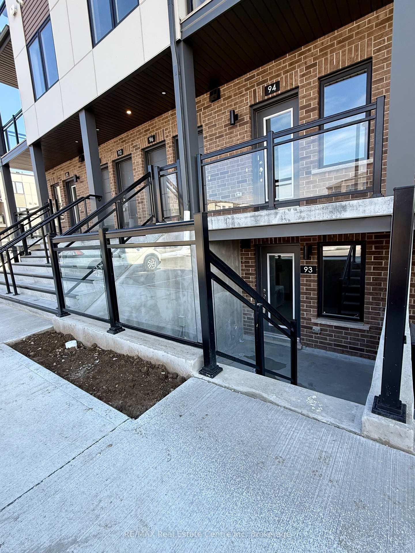 940-st-david-street-n-centre-wellington-ontario-x12469999