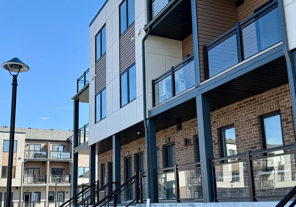 940-st-david-street-n-centre-wellington-ontario-x12469999