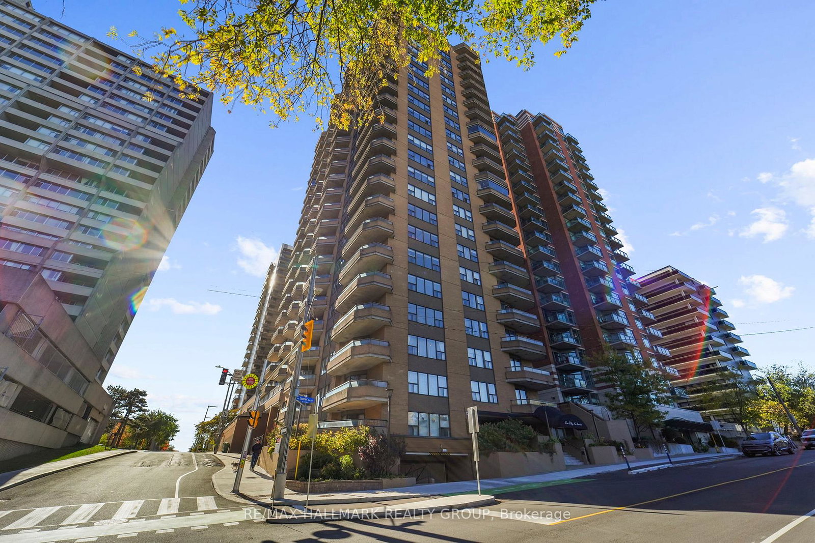 556-laurier-avenue-w-ottawa-ontario-x12470094