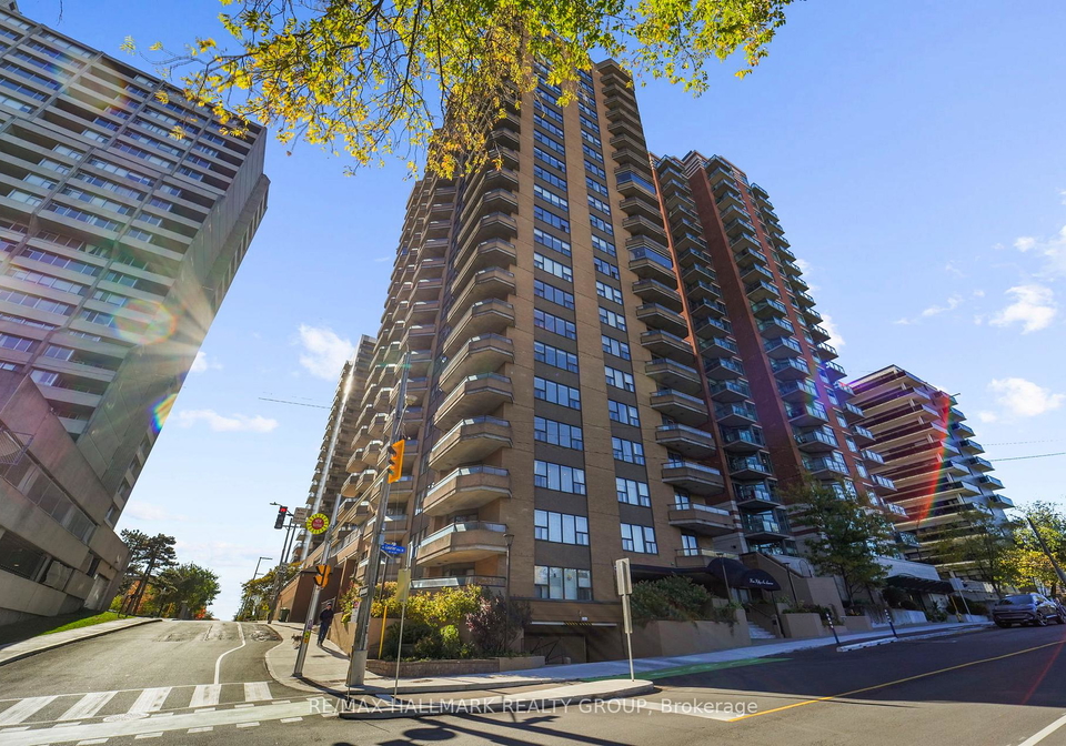 556-laurier-avenue-w-ottawa-ontario-x12470094