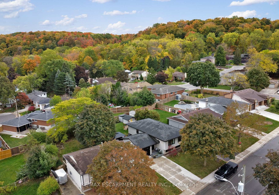 168-hanover-place-hamilton-ontario-x12470165