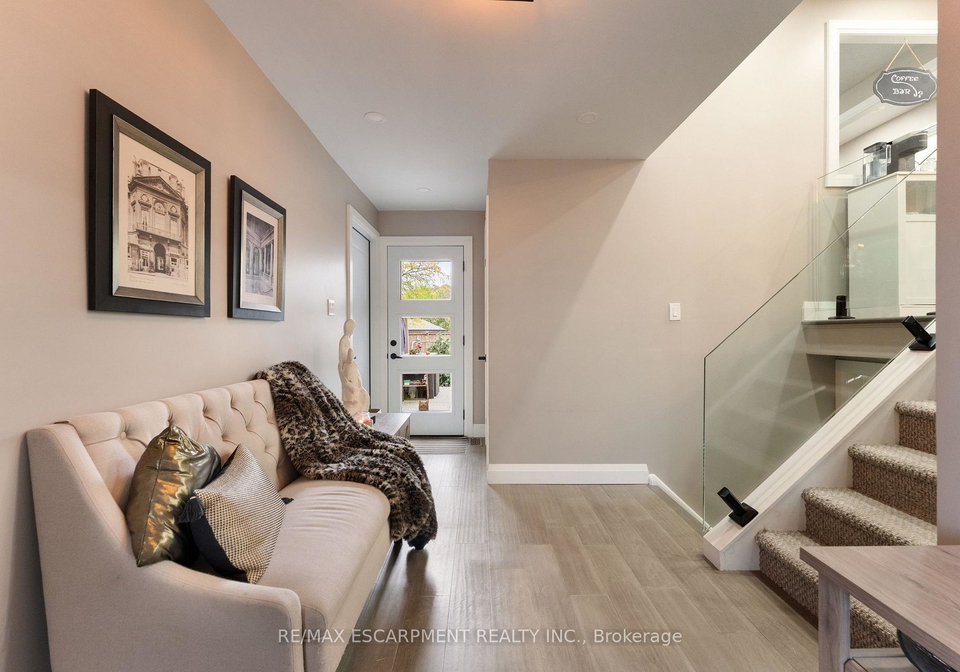 168-hanover-place-hamilton-ontario-x12470165