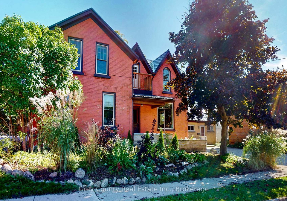 27-29-main-street-e-grey-highlands-ontario-x12470263