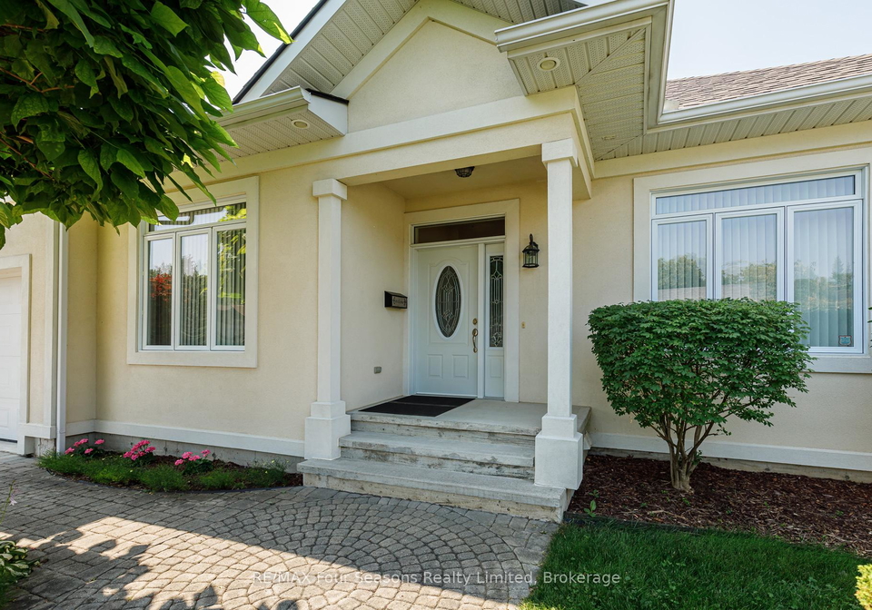 150-brooker-boulevard-blue-mountains-ontario-x12470265