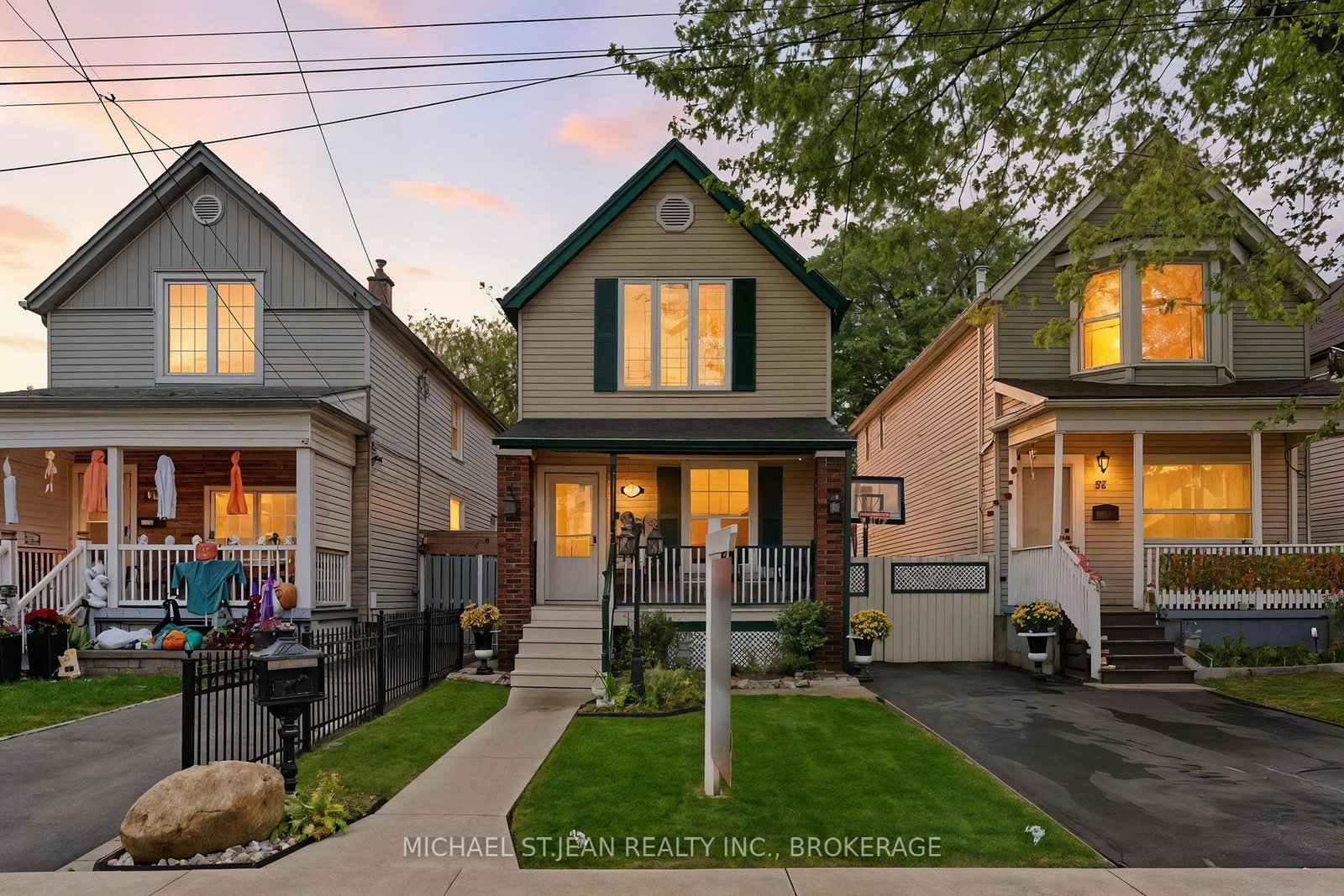 34-albemarle-street-hamilton-ontario-x12470300
