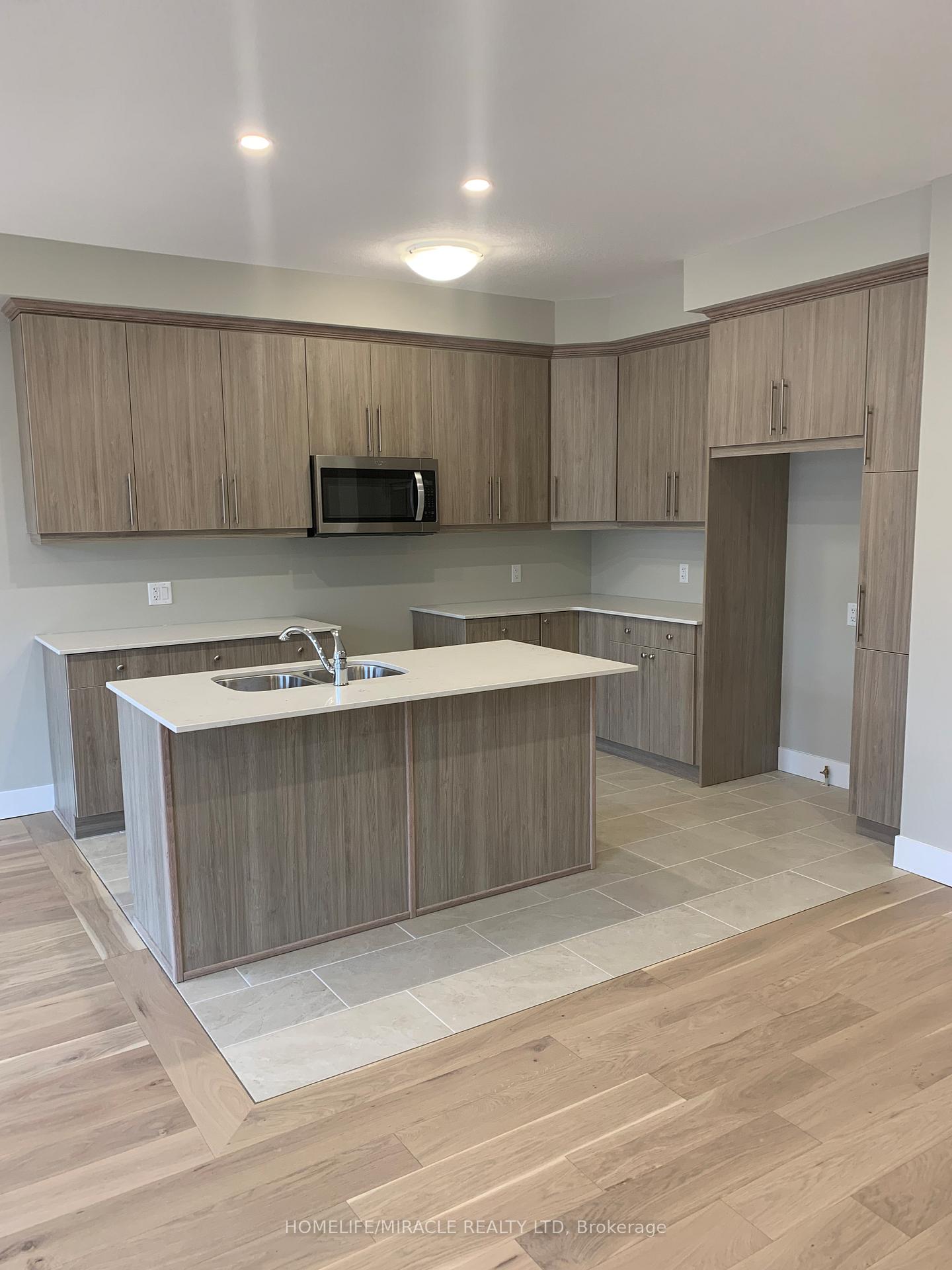 745-chelton-road-london-south-ontario-x12470374