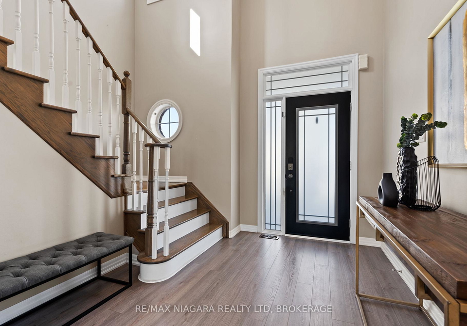 68-dominion-crescent-niagara-on-the-lake-ontario-x12470480