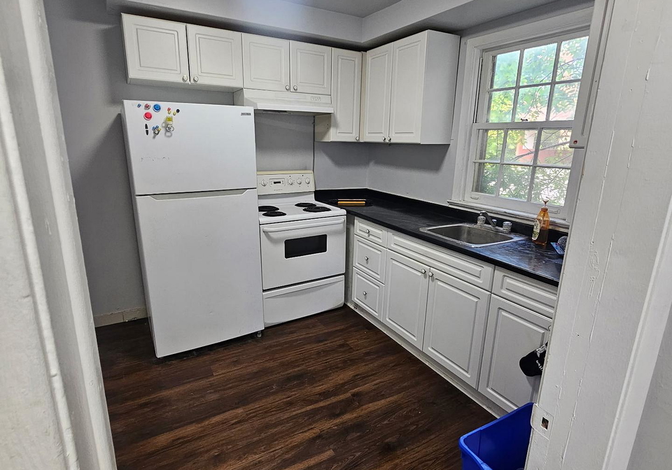302-westcourt-place-waterloo-ontario-x12470482