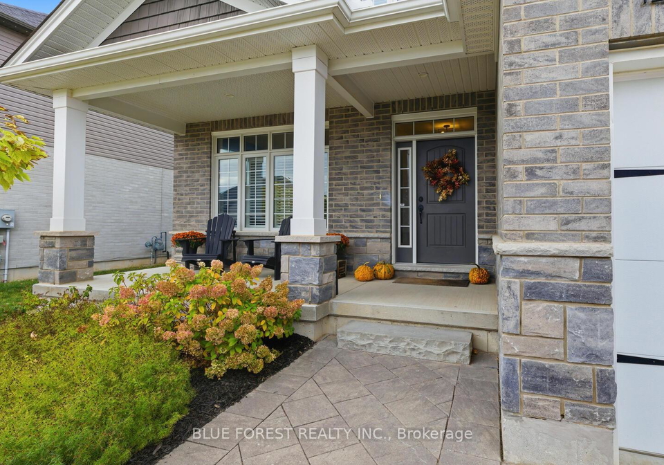 12-violet-court-middlesex-centre-ontario-x12470505
