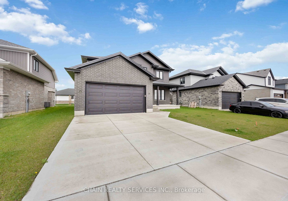 627-ketter-way-plympton-wyoming-ontario-x12470573
