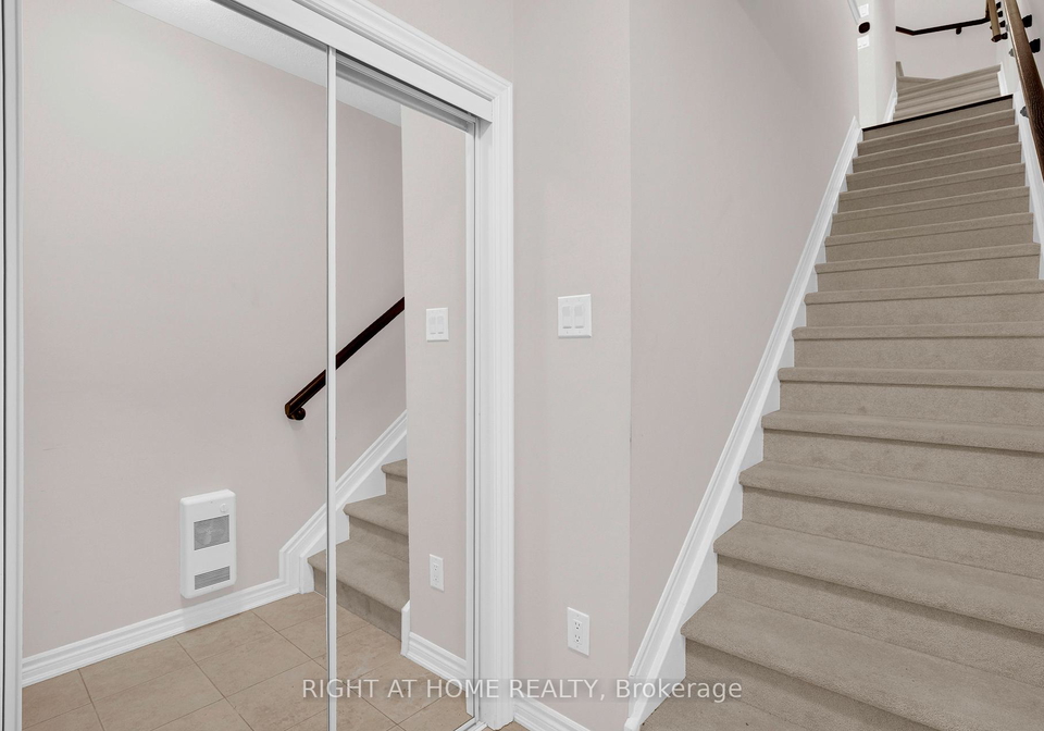 127-anthracite-private-ottawa-ontario-x12470629