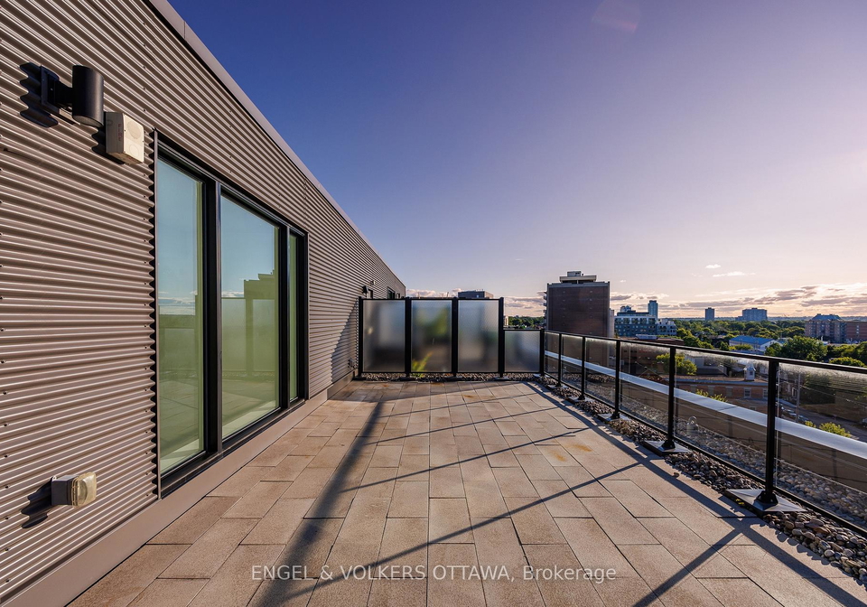 10-rosemount-avenue-ottawa-ontario-x12470709