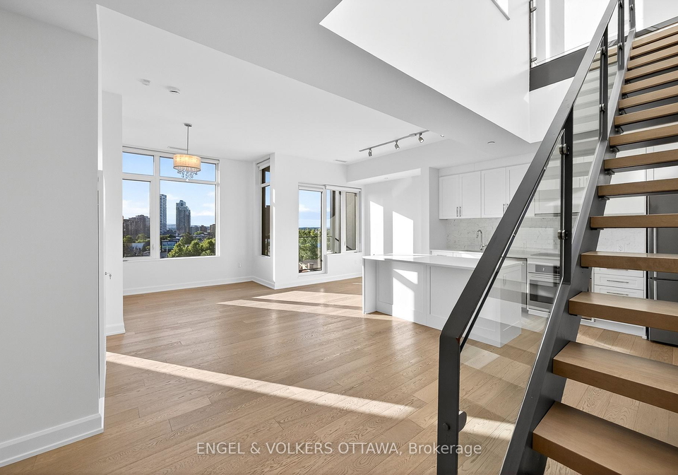 10-rosemount-avenue-ottawa-ontario-x12470709