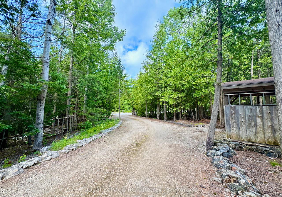 323-east-road-northern-bruce-peninsula-ontario-x12470753