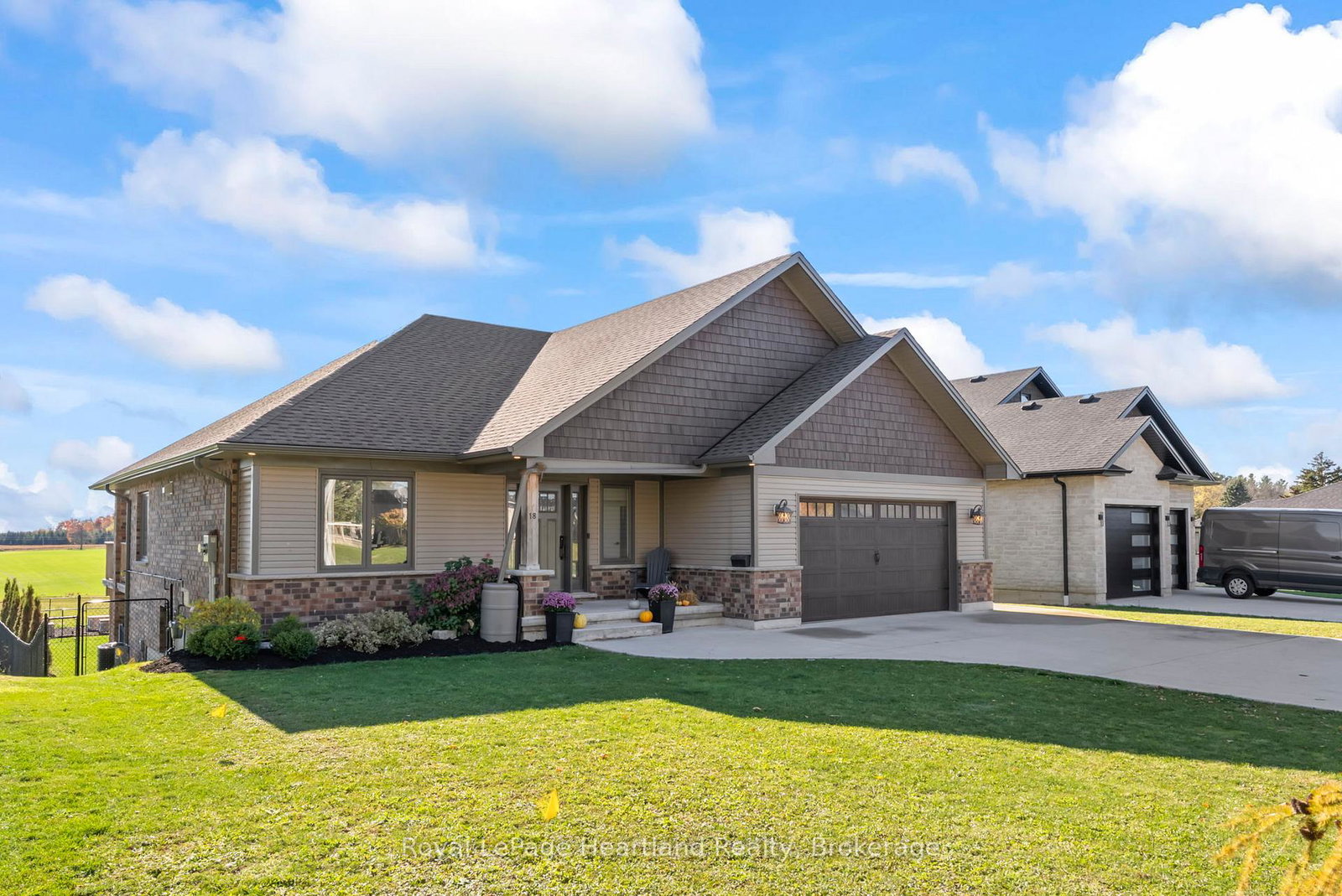 18-minto-street-s-minto-ontario-x12470817