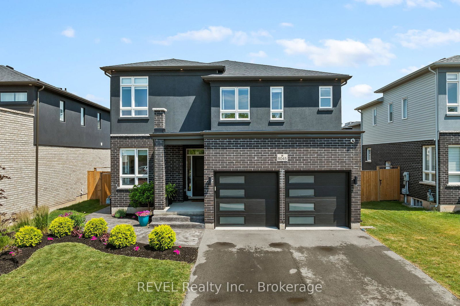8045-brookside-drive-niagara-falls-ontario-x12470911