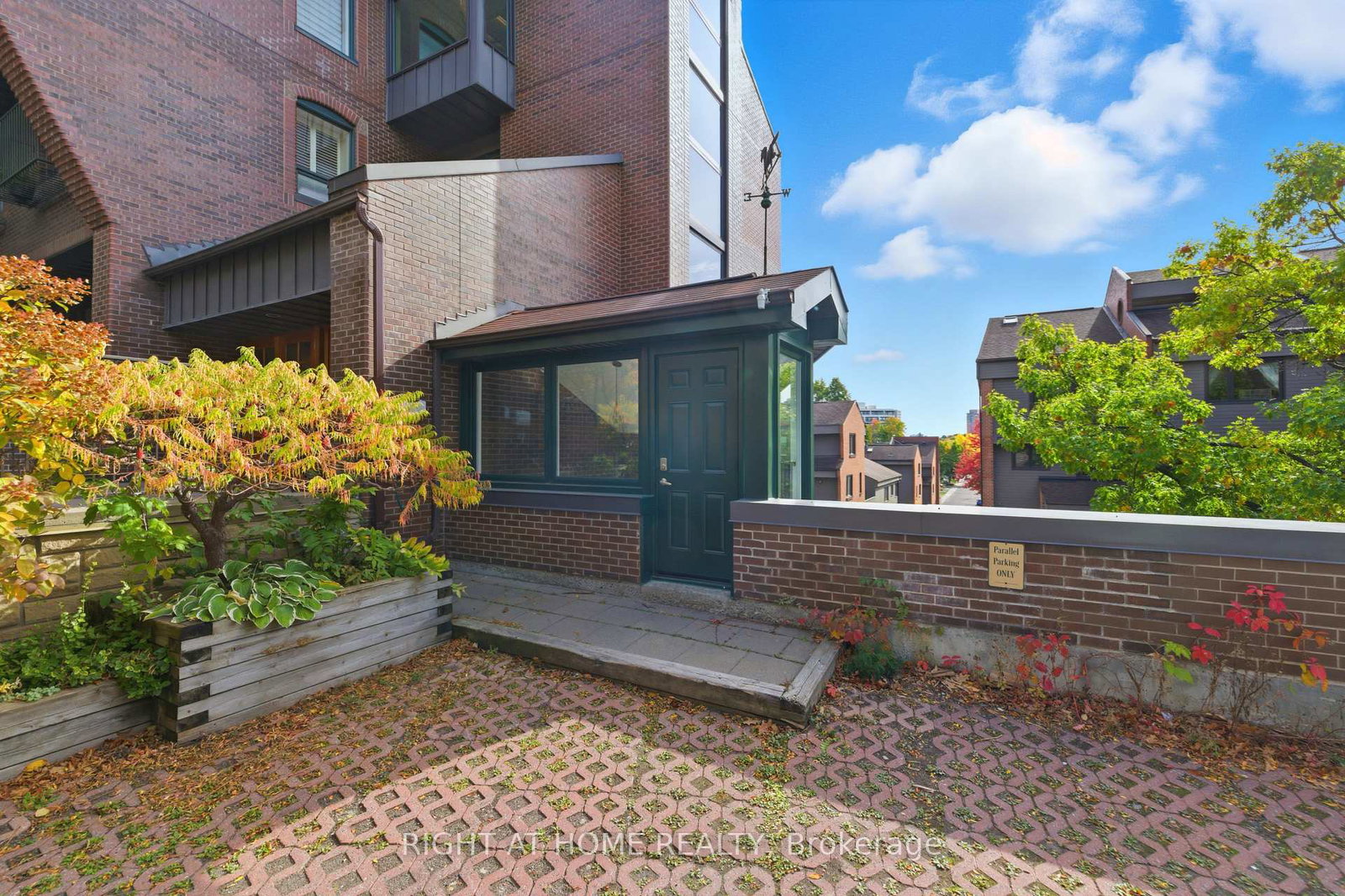 135-springfield-road-new-edinburgh-lindenlea-ottawa-ontario-x12470953