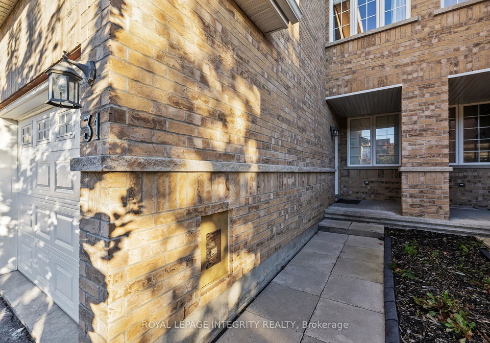 31-desmond-trudeau-street-arnprior-ontario-x12471007