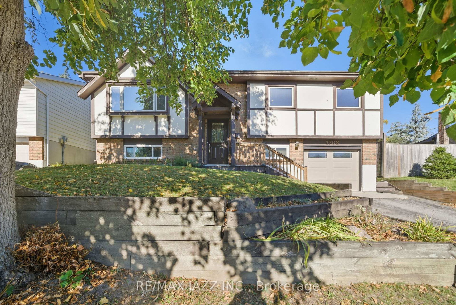 1708-redwood-drive-peterborough-ontario-x12471311