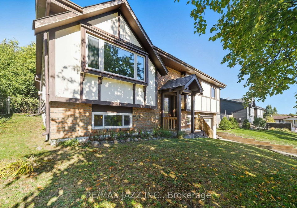 1708-redwood-drive-peterborough-ontario-x12471311