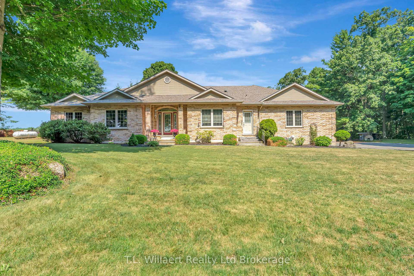 97-vanderhoven-side-road-norfolk-ontario-x12471438