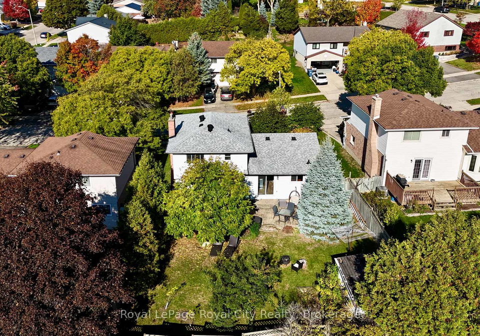 40-shoemaker-crescent-guelph-ontario-x12471482