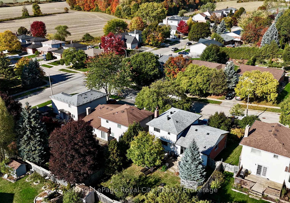 40-shoemaker-crescent-guelph-ontario-x12471482