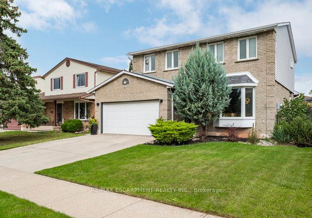 9-bing-crescent-hamilton-ontario-x12471550