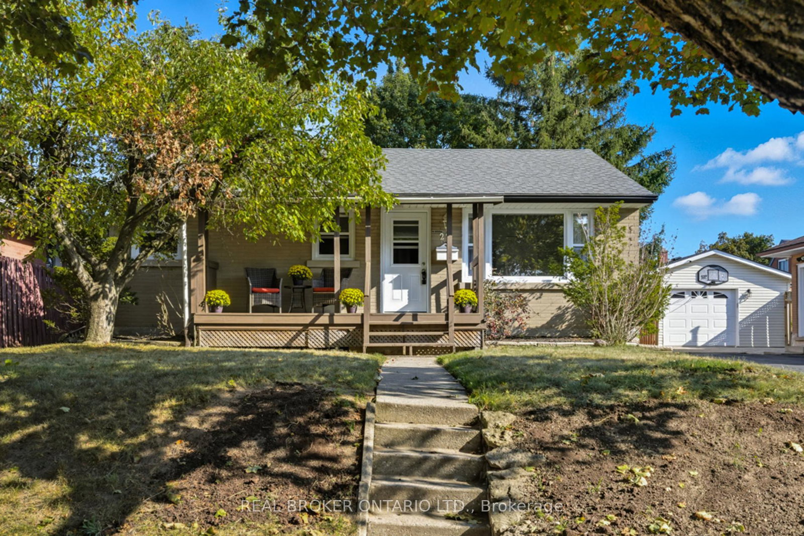 27-broadmoor-avenue-kitchener-ontario-x12471654