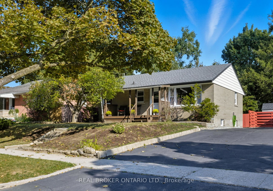 27-broadmoor-avenue-kitchener-ontario-x12471654
