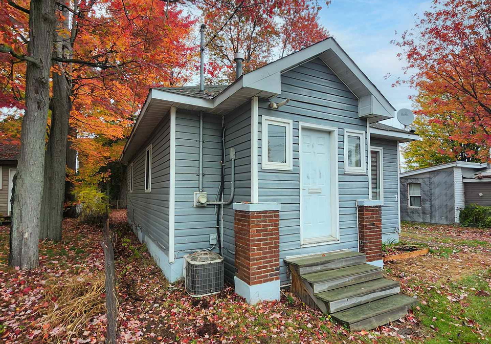 7-clifford-avenue-north-bay-ontario-x12471856