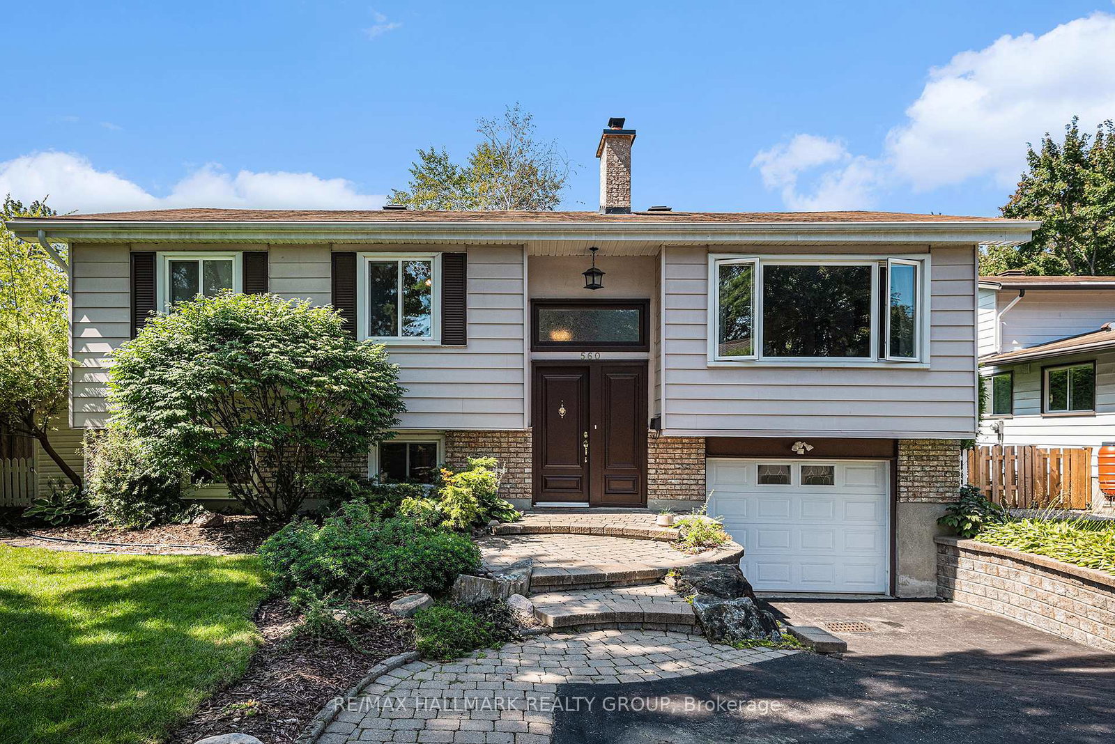 560-buchanan-crescent-ottawa-ontario-x12471881
