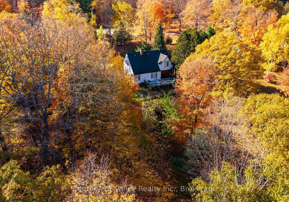 18-colony-lane-greater-madawaska-ontario-x12472296