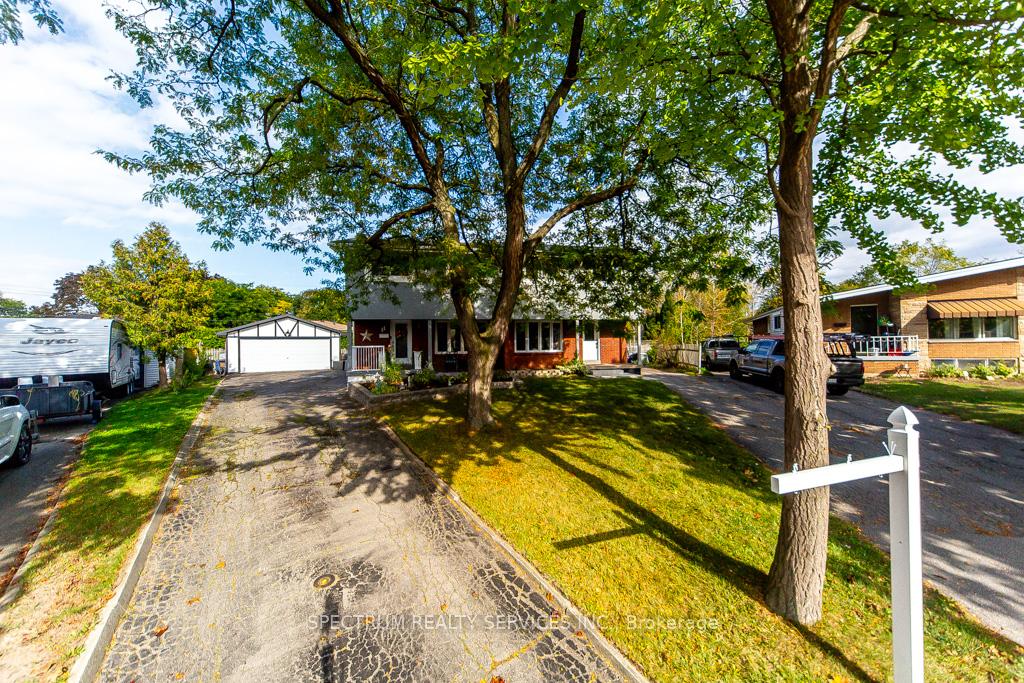 11-carrington-court-hamilton-ontario-x12472465