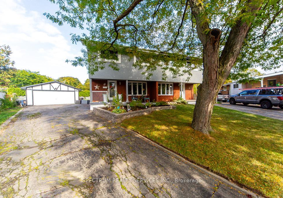 11-carrington-court-hamilton-ontario-x12472465