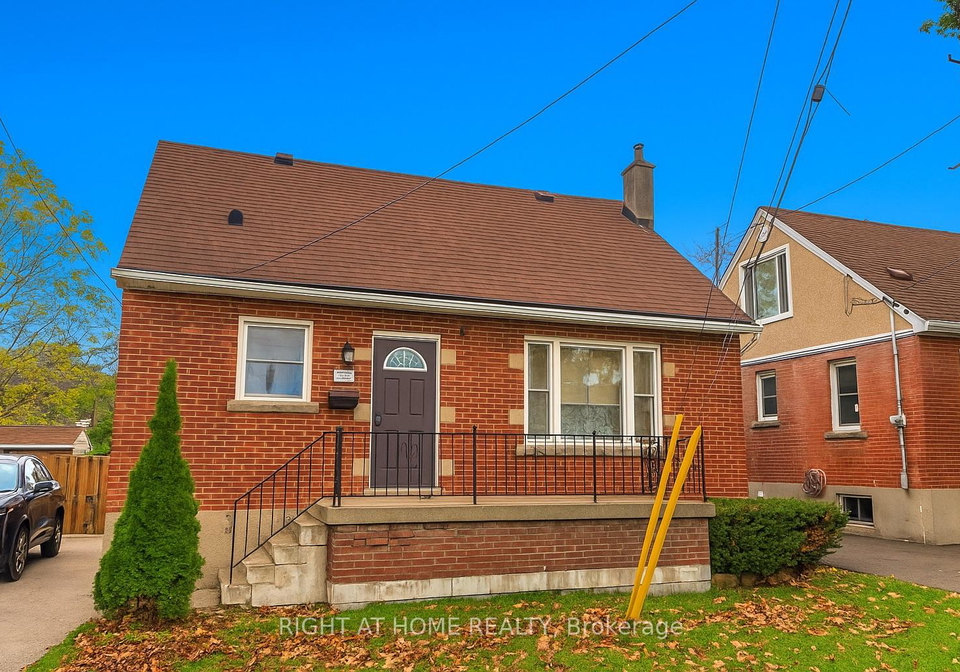 94-east-27th-street-hamilton-ontario-x12472467