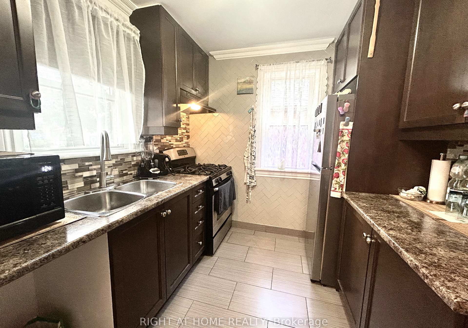 94-east-27th-street-hamilton-ontario-x12472467