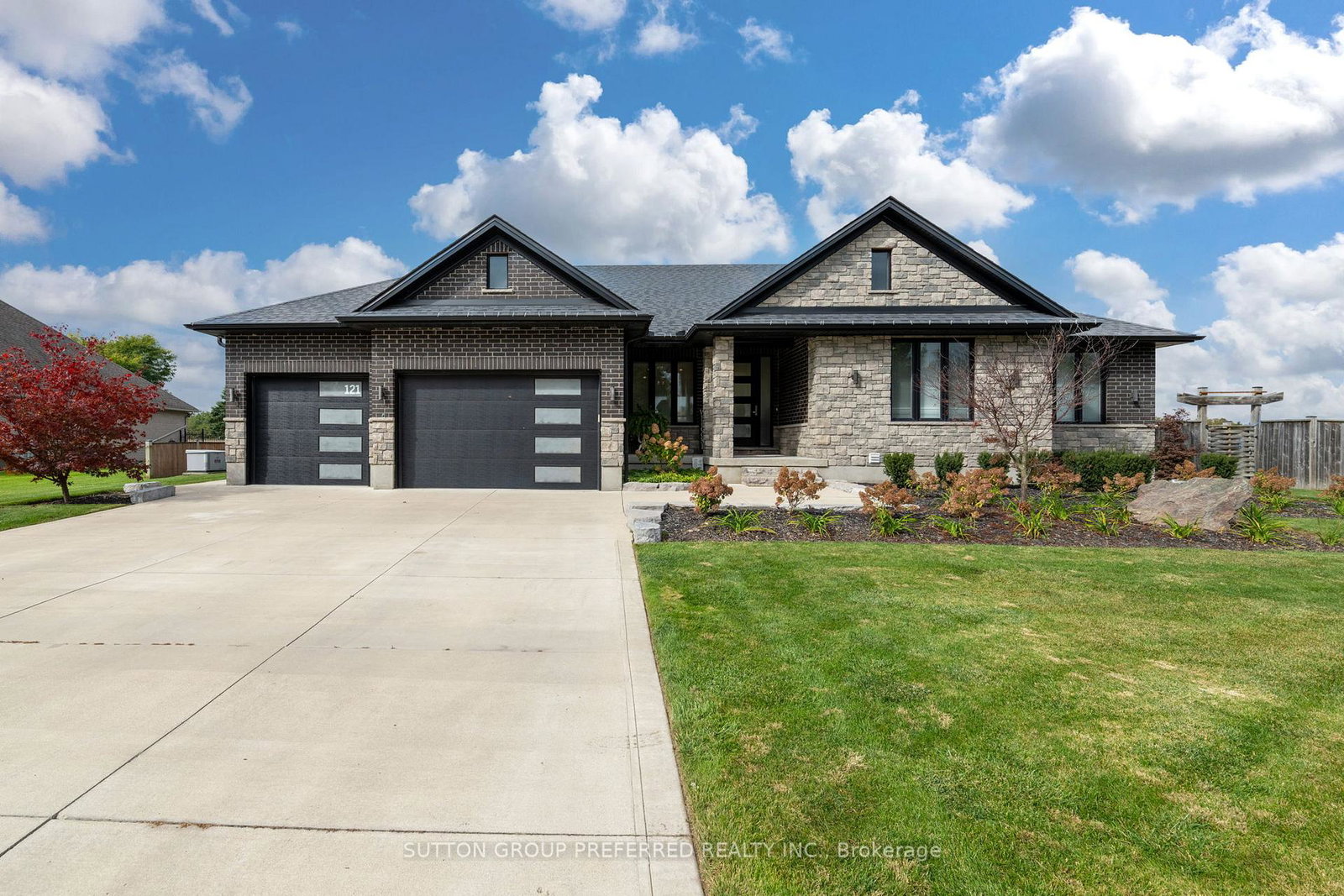 121-lewis-drive-middlesex-centre-ontario-x12473238