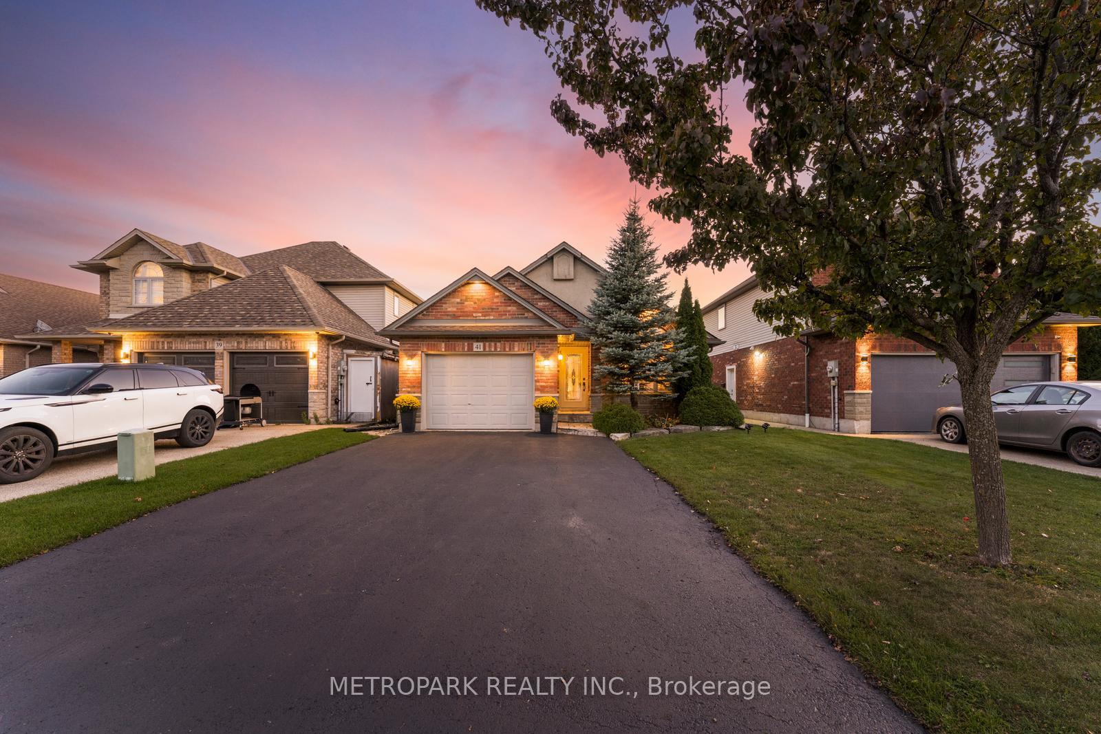 41-switzer-crescent-hamilton-ontario-x12473308