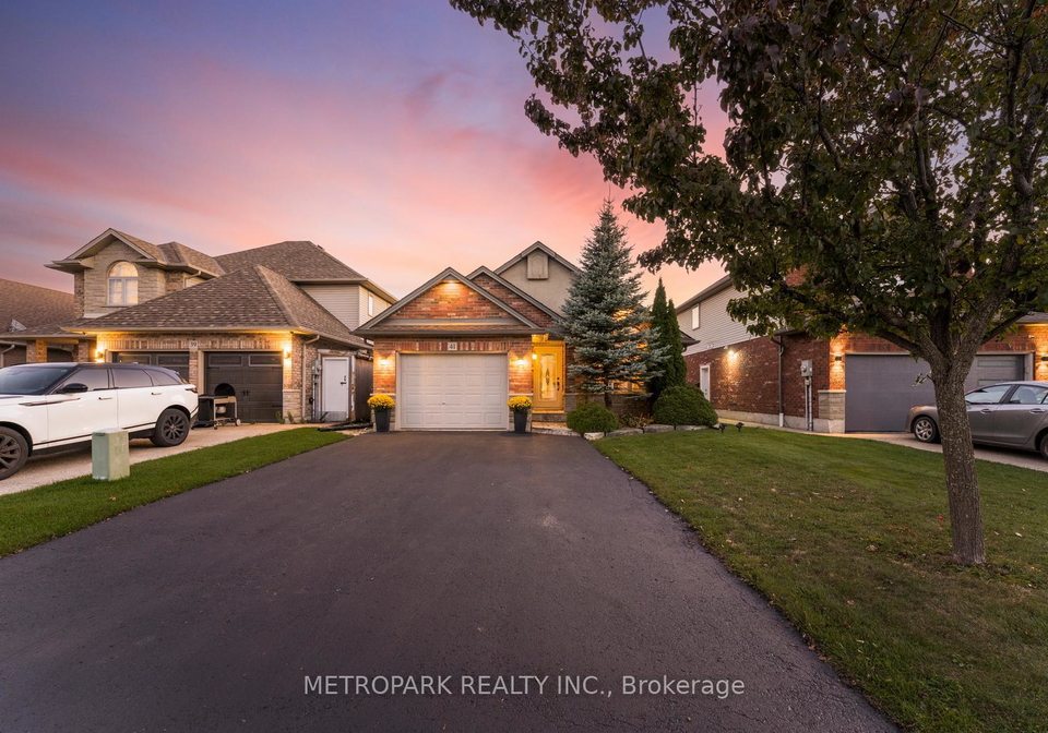 41-switzer-crescent-hamilton-ontario-x12473308