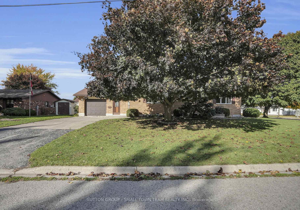 110-john-street-w-south-huron-ontario-x12473364