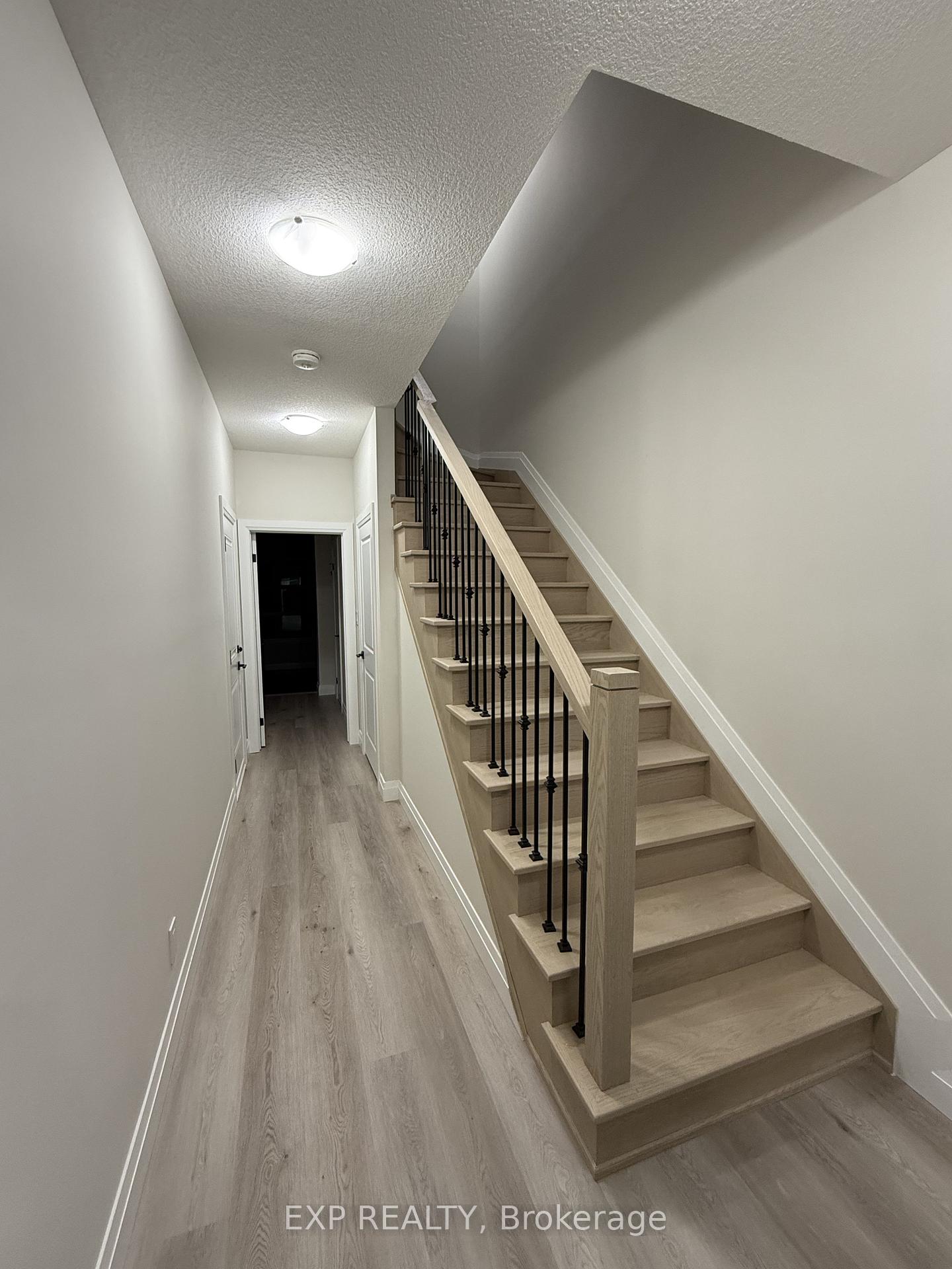 1-keystone-trail-welland-ontario-x12473462