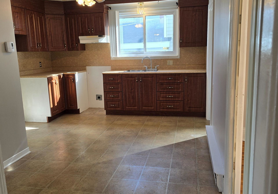 106-6th-street-w-cornwall-ontario-x12473559