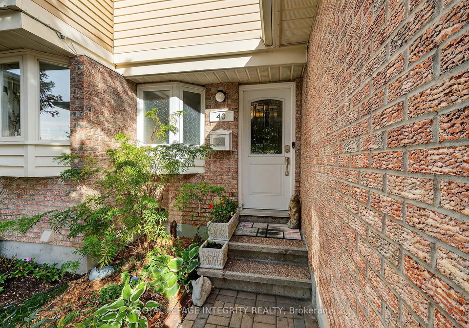 40-shadetree-crescent-ottawa-ontario-x12473591